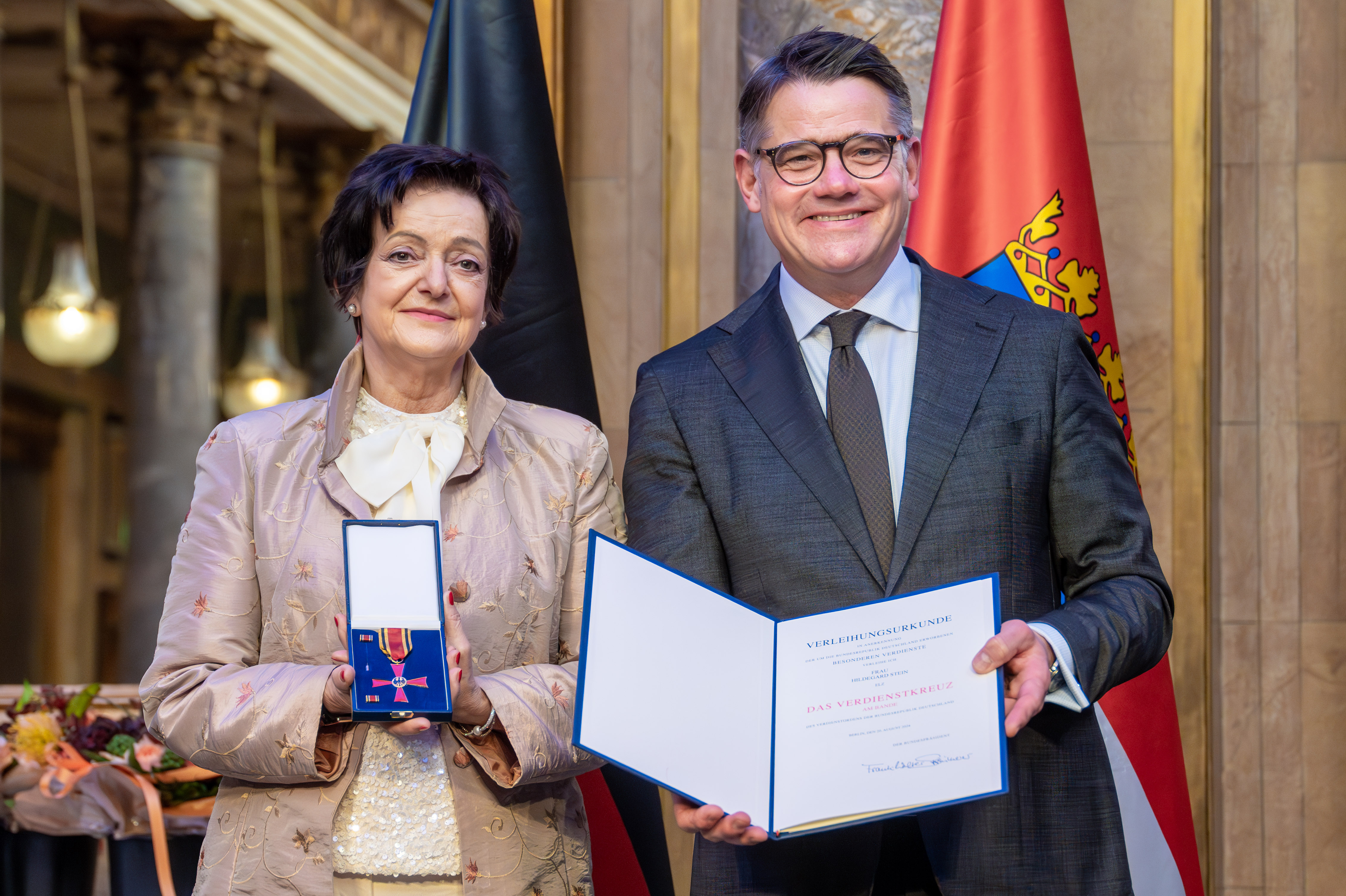 Ministerpräsident Boris Rhein ehrt zehn Hessinnen und Hessen hessen.de
