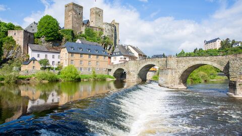 Eine Burg an der Lahn