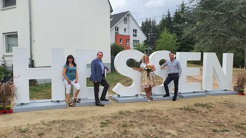 Alexander Lorz zu Besuch bei den HESSEN-Buchstaben